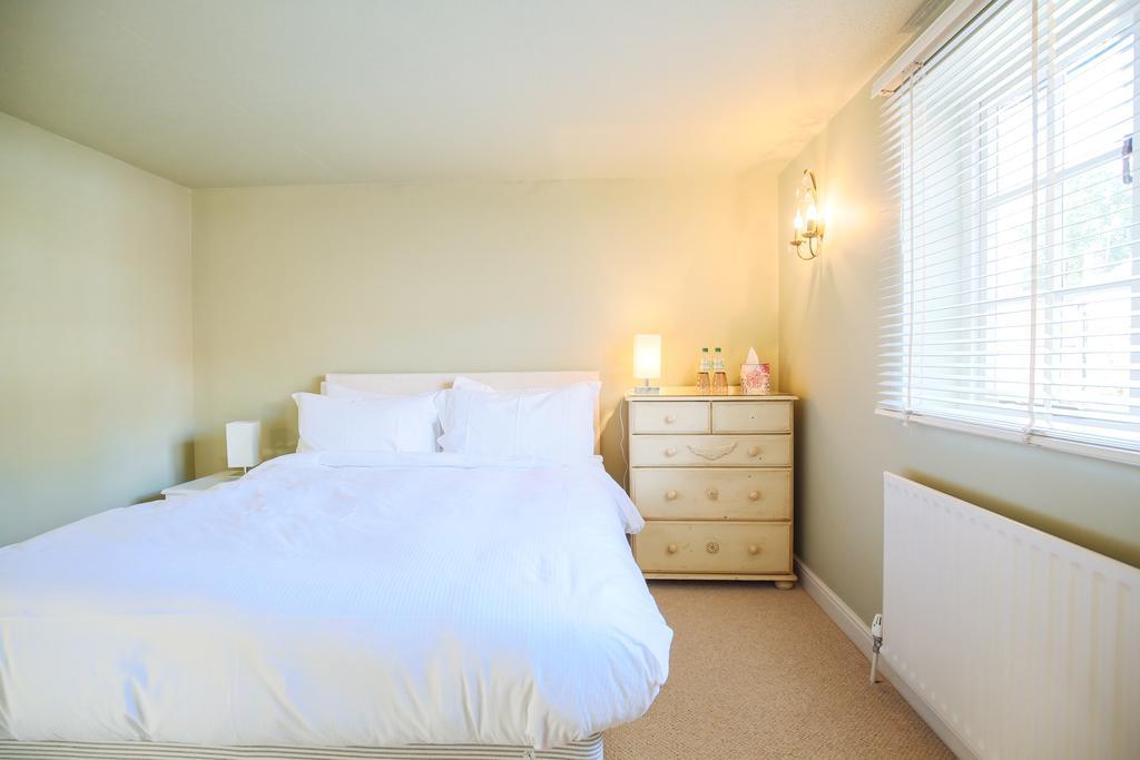 サースク Fantinos Bed & Breakfast エクステリア 写真